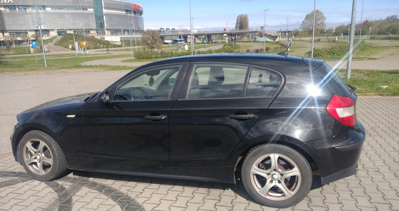 BMW Seria 1 cena 12500 przebieg: 242000, rok produkcji 2006 z Gdańsk małe 79